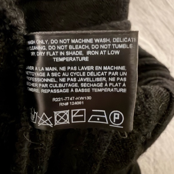 Proenza Schouler Big Wavy Asymmetrical Sweater Orig $1090 Black size L - Picture 4 of 6